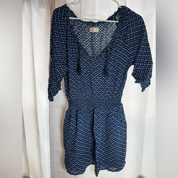 Hollister Dresses & Skirts - Hollister Navy and Light Blue Geometric Dress